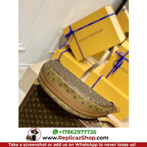 Louis Vuitton Tote - Image 5