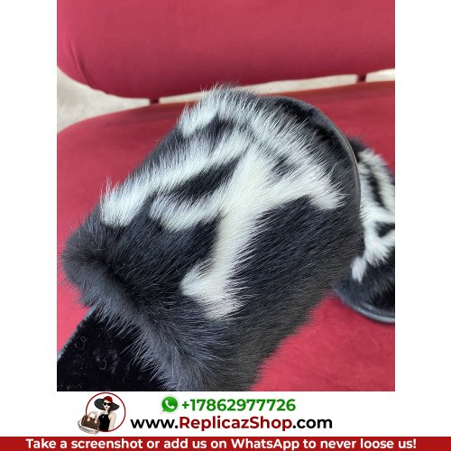 Louis Vuitton Sandals & Sliders - Image 7