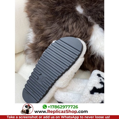 Louis Vuitton Sandals & Sliders - Image 11