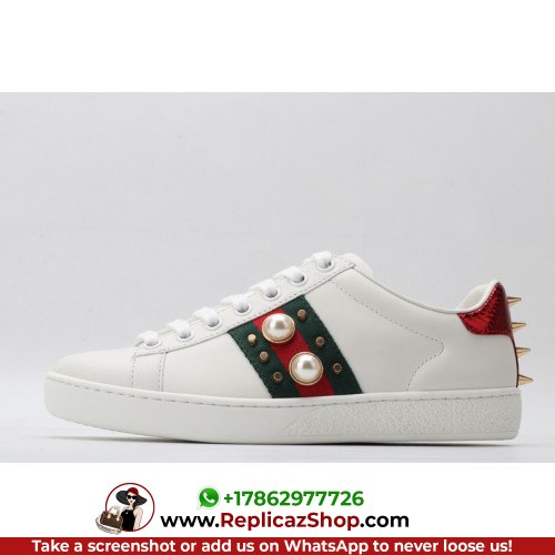 Gucci Low Top Sneakers - Image 21