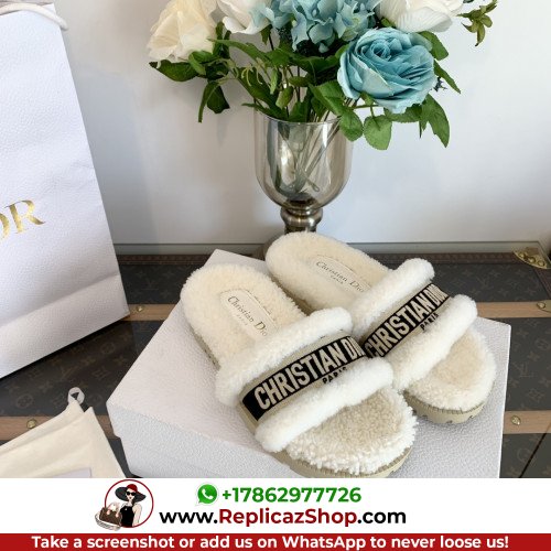 Dior Sandals & Slides - Image 3