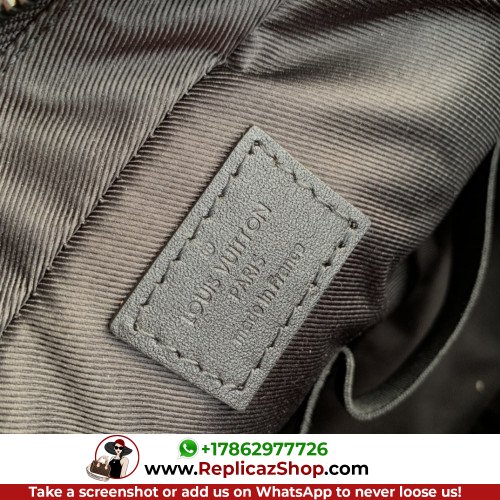 Louis Vuitton Wallet - Image 9