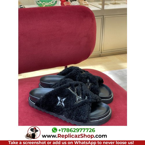 Louis Vuitton Sandals & Sliders - Image 3