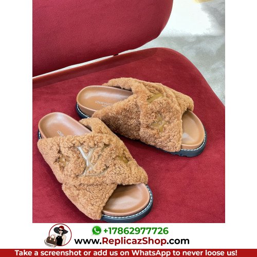 Louis Vuitton Sandals & Sliders