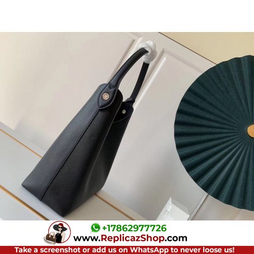 Louis Vuitton Favorite - Image 2