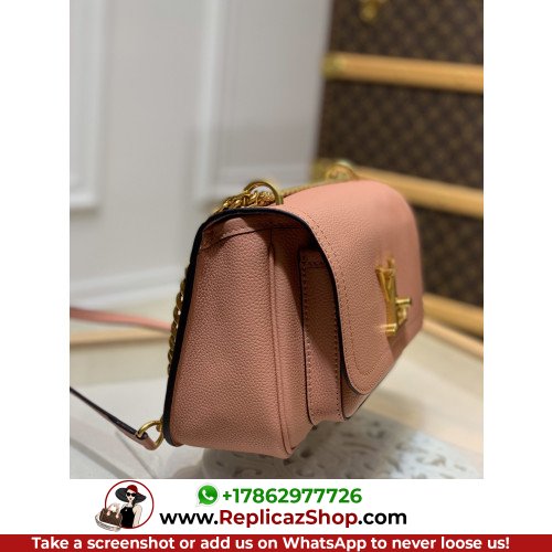 Louis Vuitton Favorite - Image 7