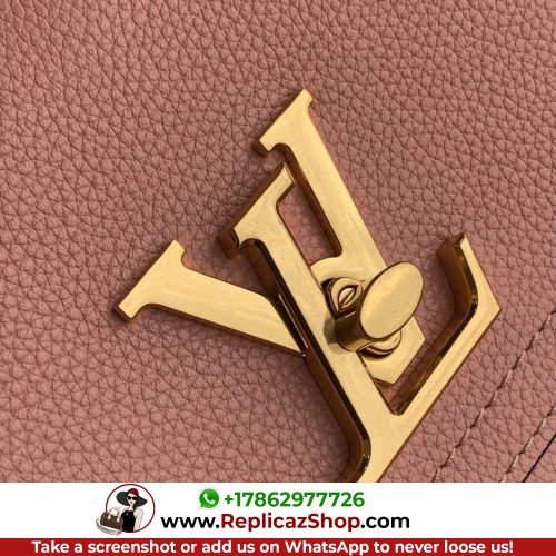 Louis Vuitton Favorite - Image 9