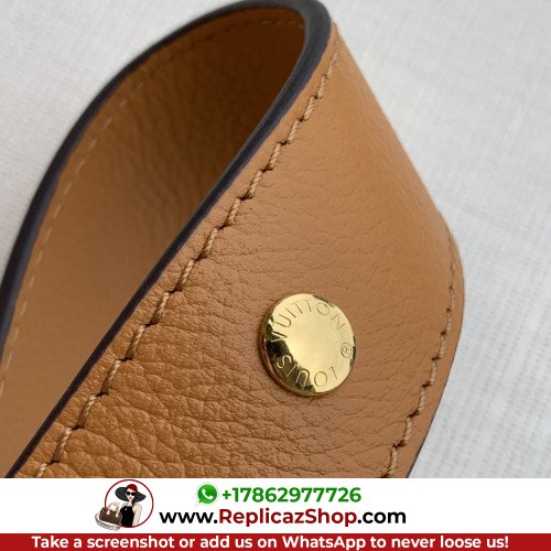 Louis Vuitton Favorite - Image 2