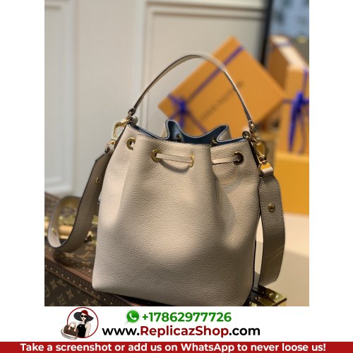 Louis Vuitton Favorite - Image 2