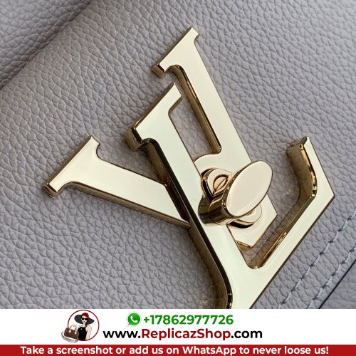 Louis Vuitton Favorite - Image 9