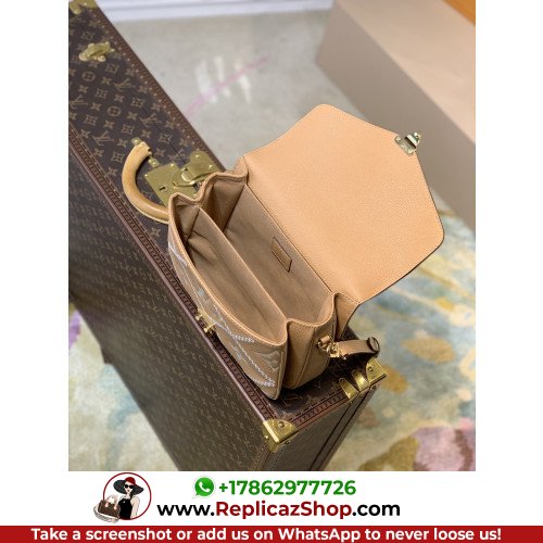 Louis Vuitton Pochete - Image 4