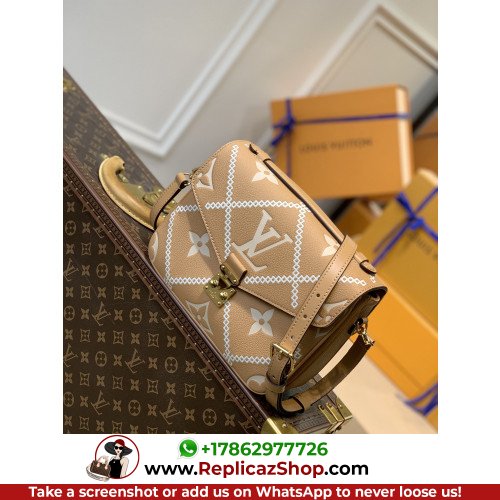 Louis Vuitton Pochete