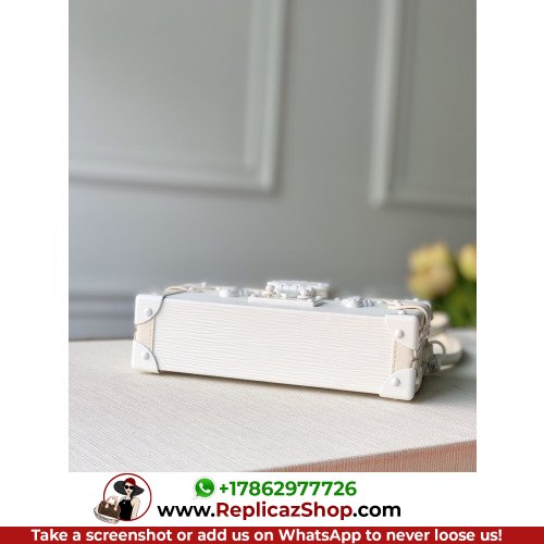 Louis Vuitton Petite Malle - Image 3