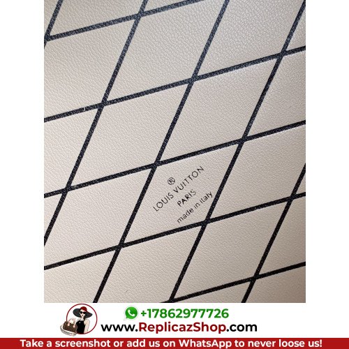 Louis Vuitton Petite Malle - Image 5