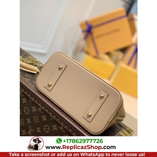 Louis Vuitton Alma - Image 4