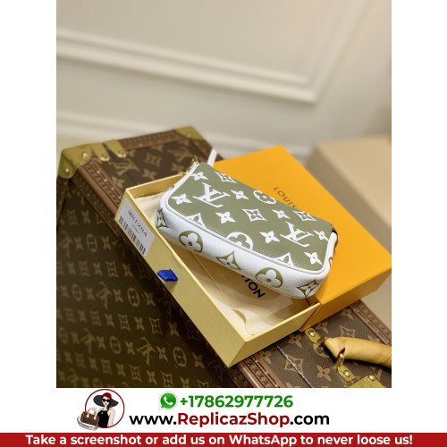 Louis Vuitton Wallet - Image 6