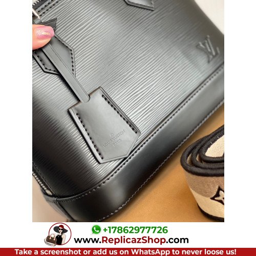 Louis Vuitton Alma - Image 5