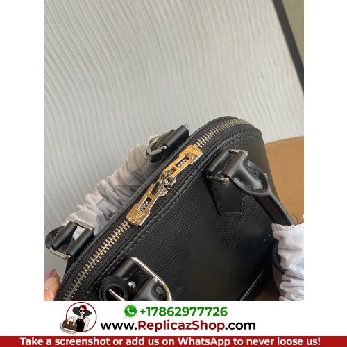 Louis Vuitton Alma - Image 9