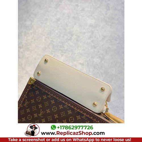 Louis Vuitton Capucines - Image 6