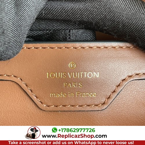 Louis Vuitton Capucines - Image 8