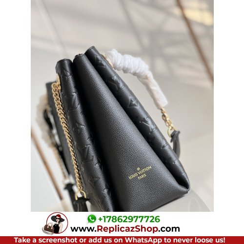 Louis Vuitton Tote - Image 10