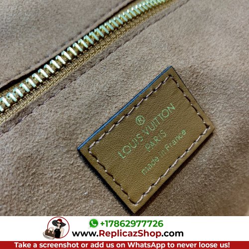 Louis Vuitton Tote - Image 5