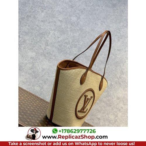 Louis Vuitton Tote - Image 9