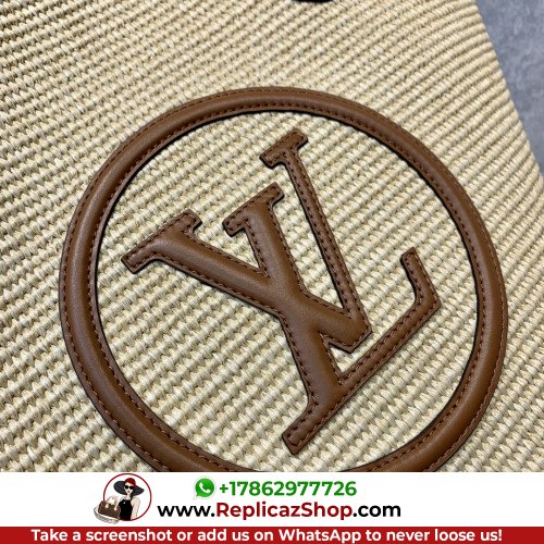 Louis Vuitton Tote - Image 10