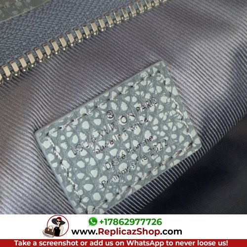 Louis Vuitton Wallet - Image 3