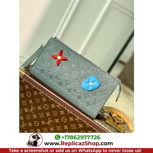 Louis Vuitton Wallet - Image 4