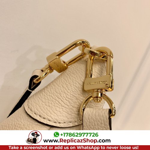 Louis Vuitton Tote - Image 4