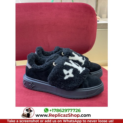 Louis Vuitton Low Top Sneakers - Image 3