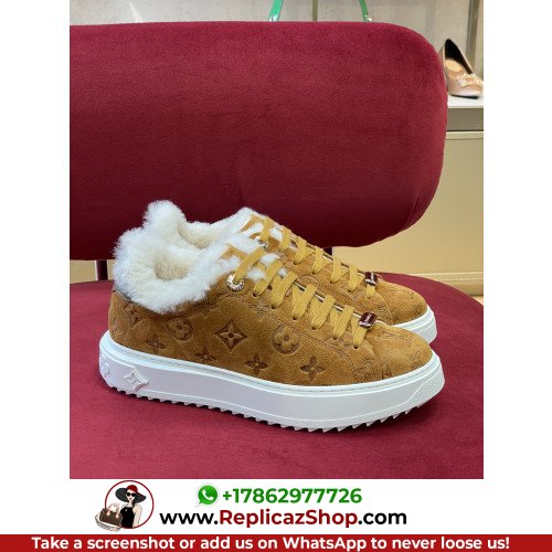 Louis Vuitton Low Top Sneakers - Image 3