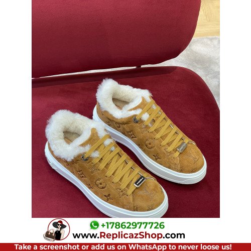 Louis Vuitton Low Top Sneakers - Image 4