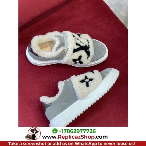 Louis Vuitton Low Top Sneakers - Image 5