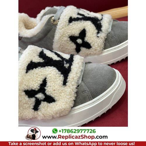 Louis Vuitton Low Top Sneakers - Image 7