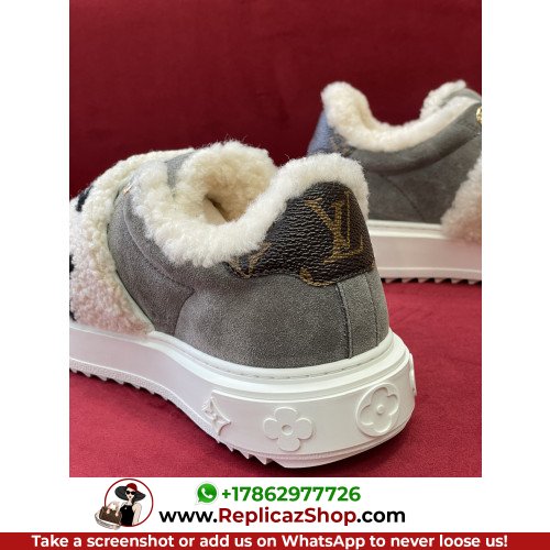 Louis Vuitton Low Top Sneakers - Image 9