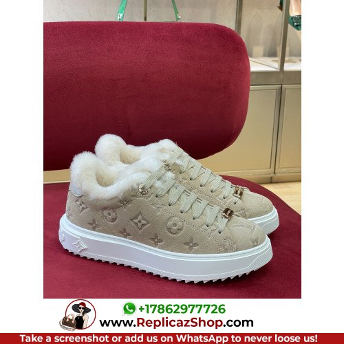 Louis Vuitton Low Top Sneakers - Image 3