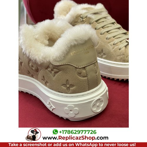 Louis Vuitton Low Top Sneakers - Image 10