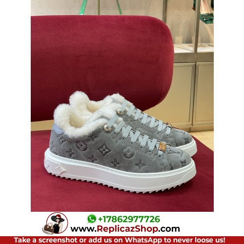 Louis Vuitton Low Top Sneakers - Image 2