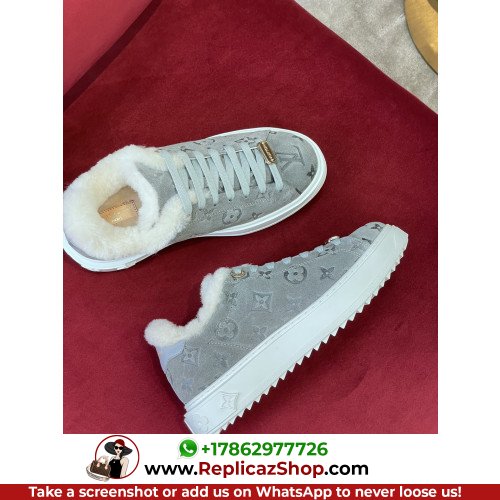 Louis Vuitton Low Top Sneakers - Image 6