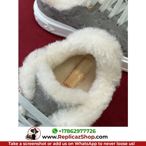 Louis Vuitton Low Top Sneakers - Image 8