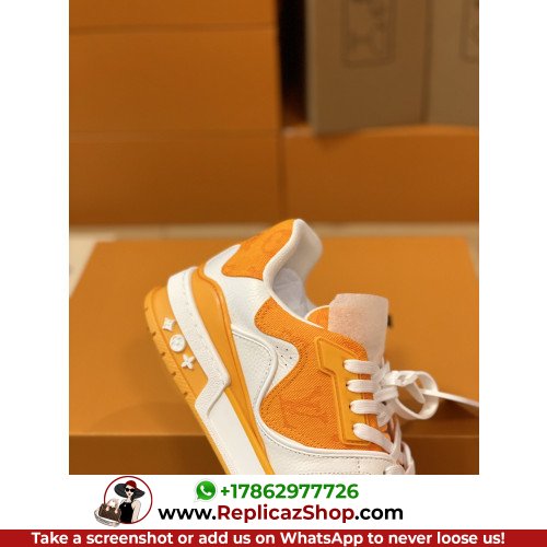 Louis Vuitton Low Top Sneakers - Image 8