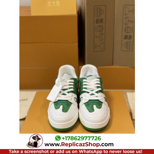 Louis Vuitton Low Top Sneakers - Image 4