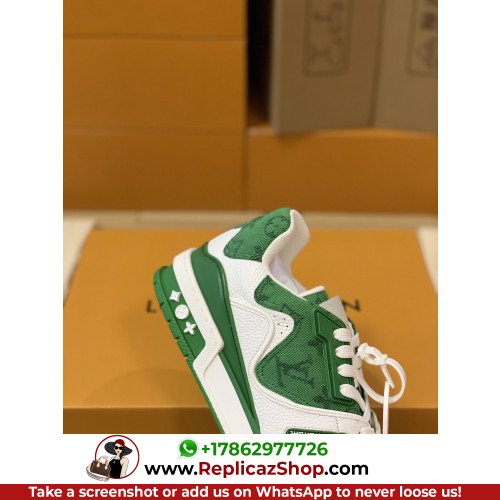 Louis Vuitton Low Top Sneakers - Image 8