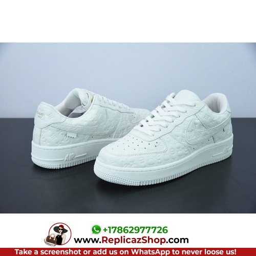 Louis Vuitton Low Top Sneakers - Image 3