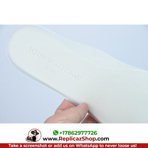 Louis Vuitton Low Top Sneakers - Image 4