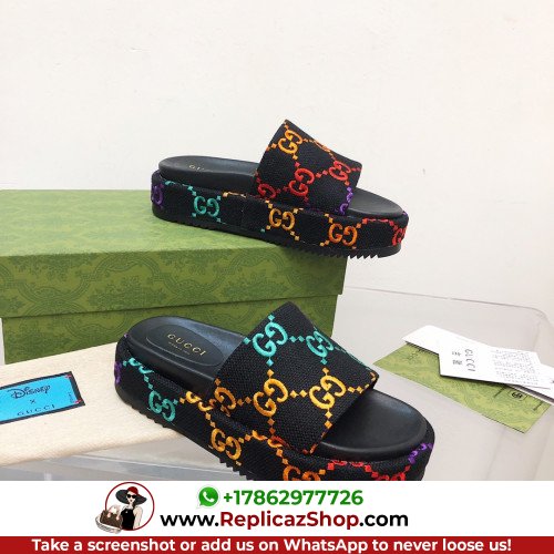 Gucci Sandals & Sliders - Image 9