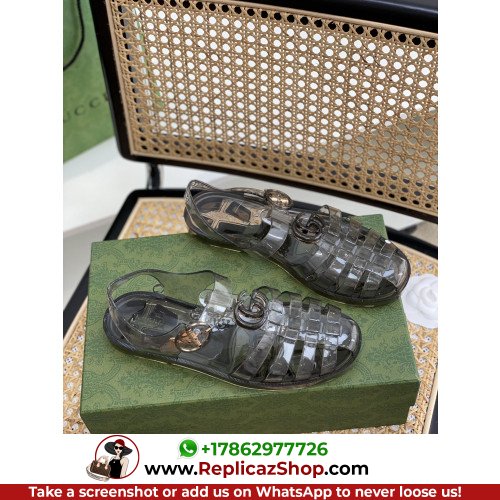 Gucci Sandals & Sliders - Image 3