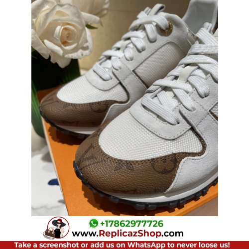 Louis Vuitton Low Top Sneakers - Image 5